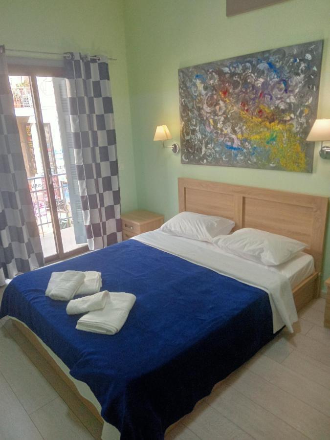 Koukaki-Acropolis Roomy With A Private Veranda Apt. Atenas Exterior foto