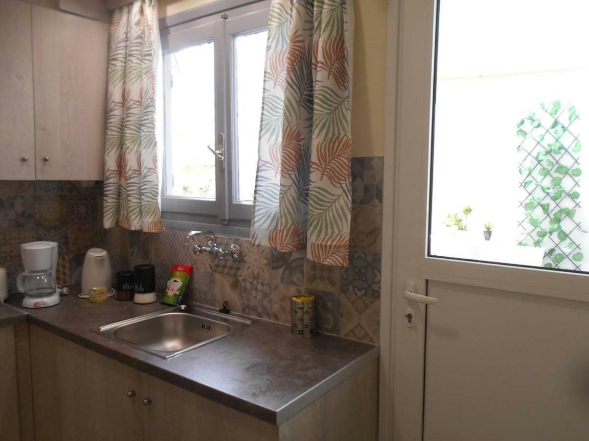 Koukaki-Acropolis Roomy With A Private Veranda Apt. Atenas Exterior foto